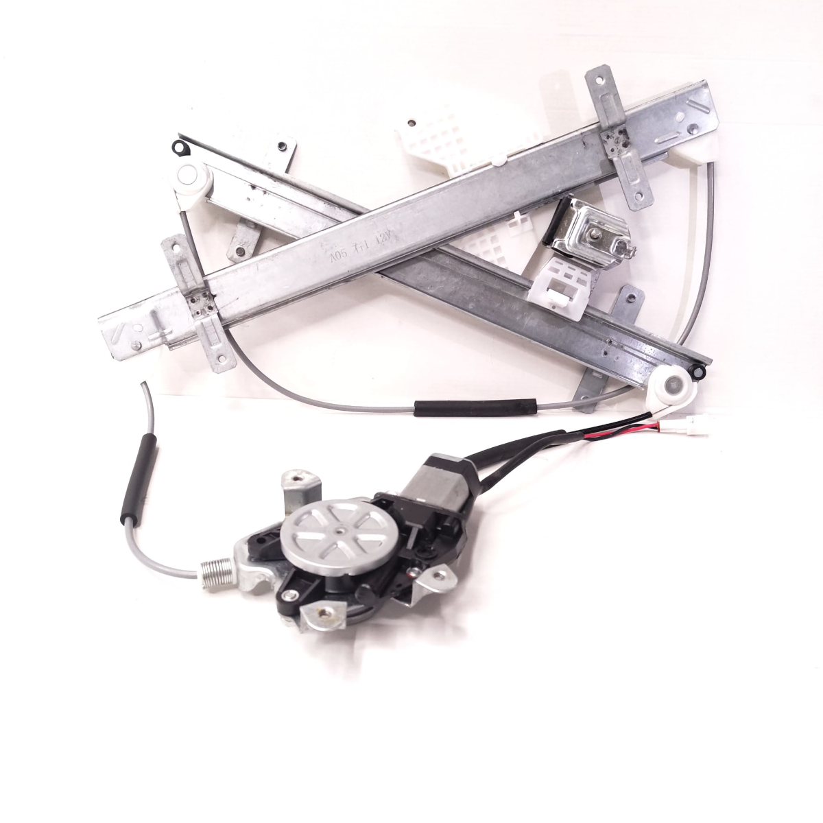 Kontio Motors GreenBear: Vasemman oven lasinnostin